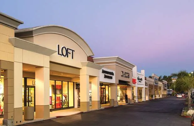 shopping plaza construction